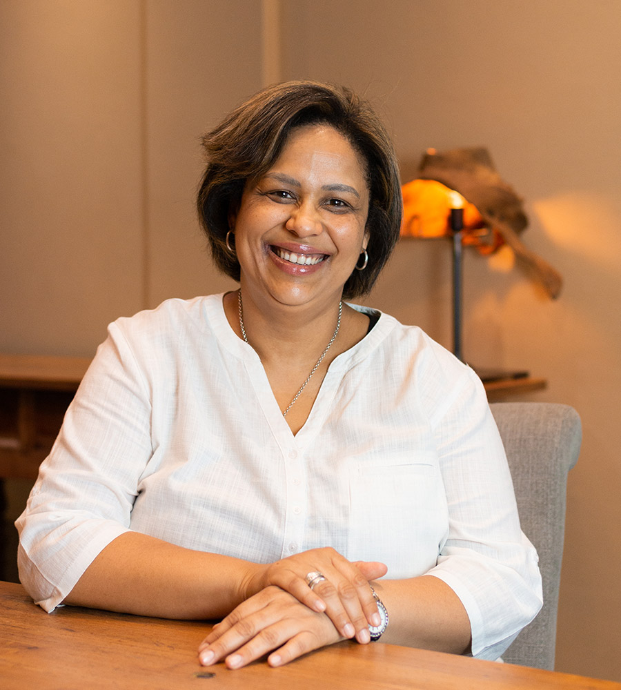Dr. Thea Smith